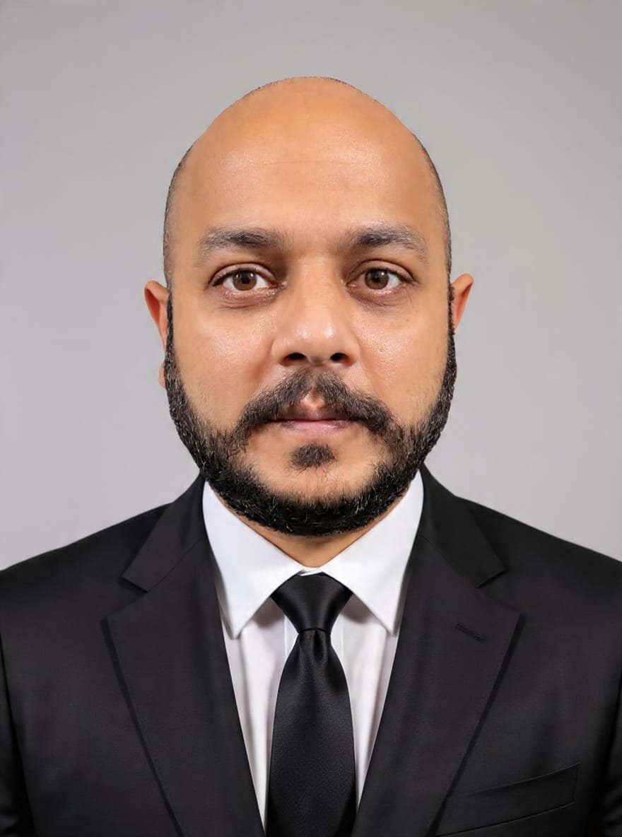 Mr Waqas — Managing Director, UK Aesthetic Academy & Clinic
